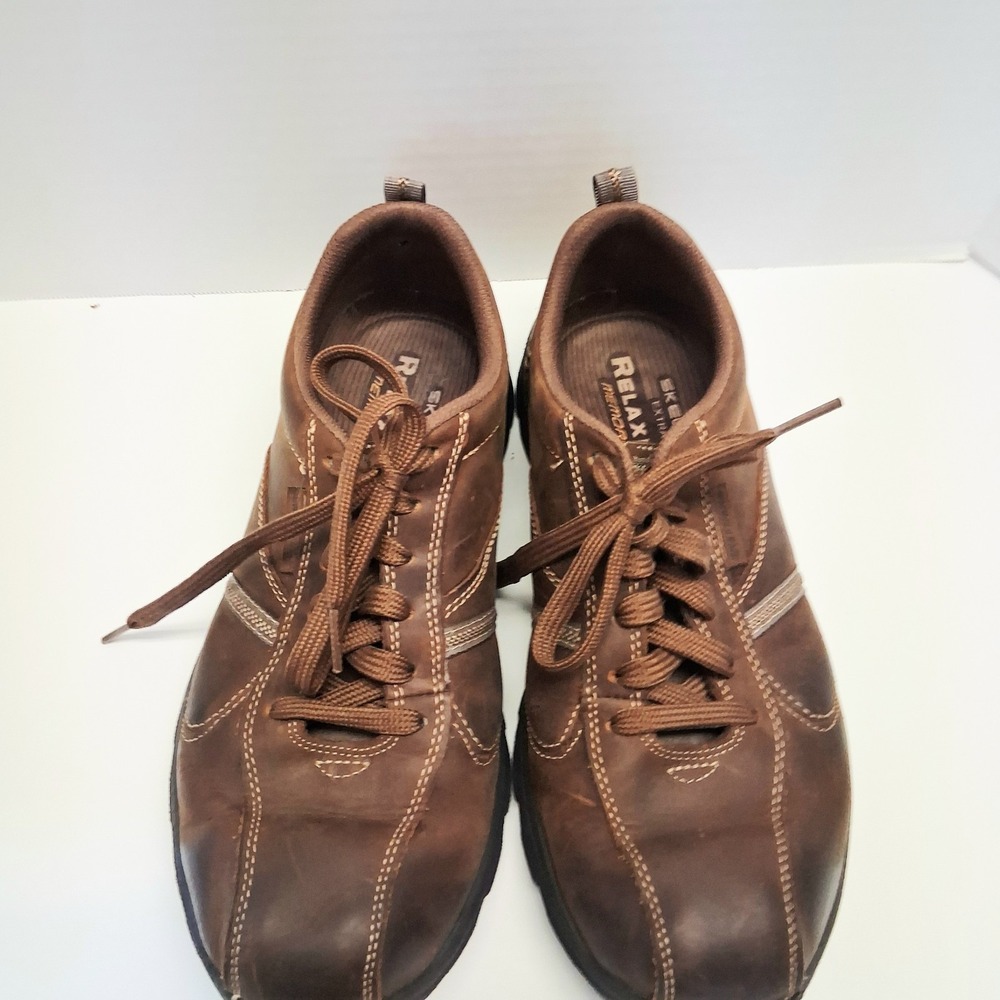 Skechers Men's Brown Leather Relaxed Fit Memory Foam Shoe 64224EW Extra Wide 9.5
